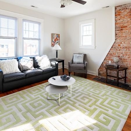 Contemporary 3-Bedroom Home With Balcony In Rva Richmond Extérieur photo