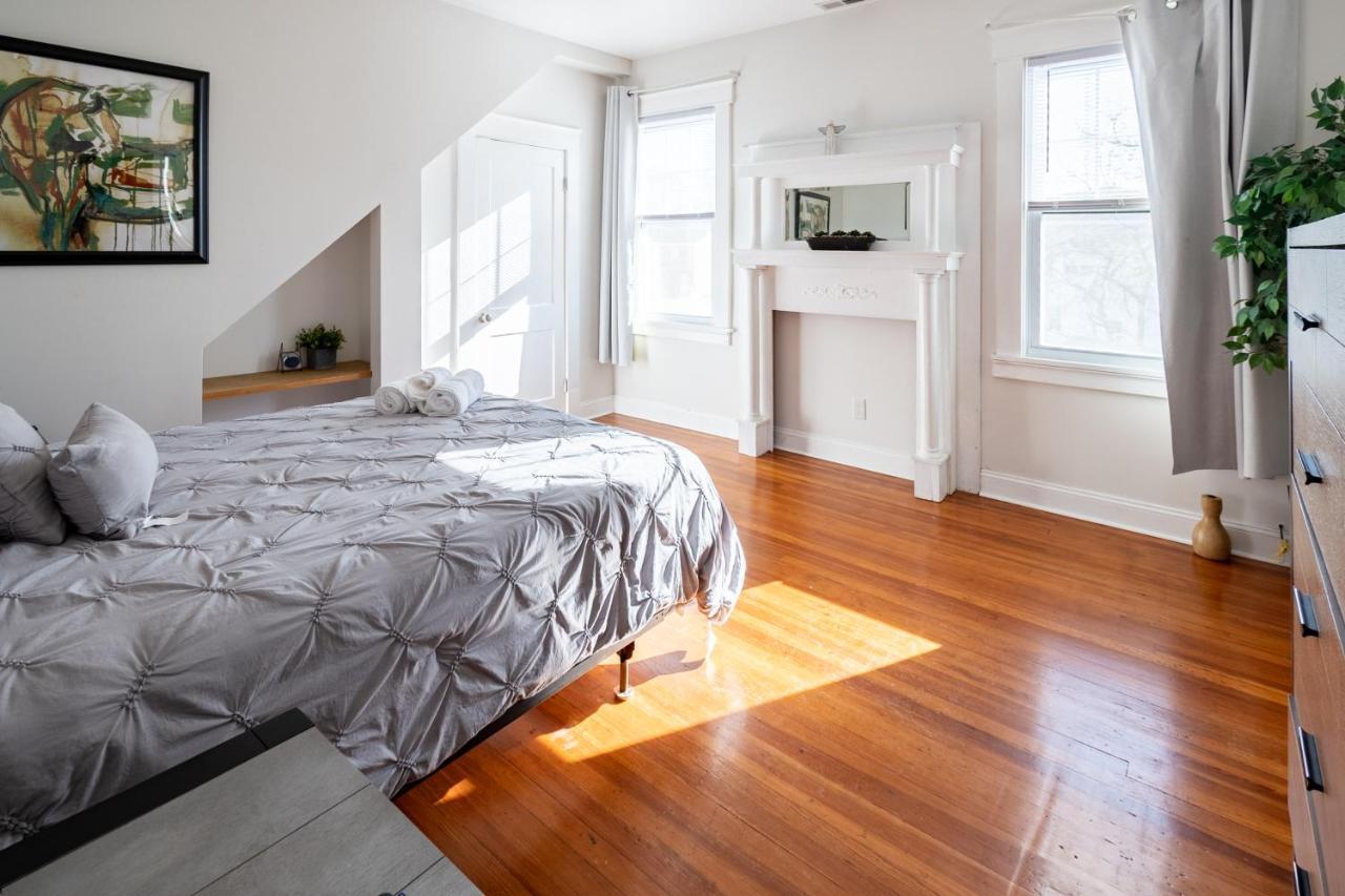 Contemporary 3-Bedroom Home With Balcony In Rva Richmond Extérieur photo